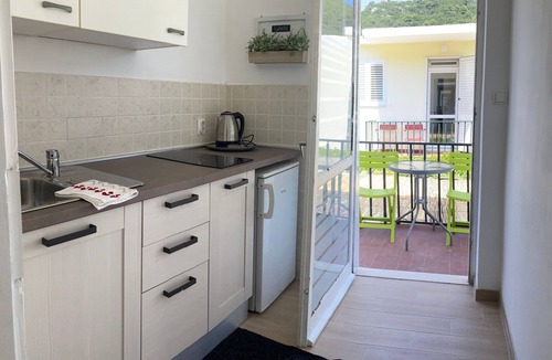 Okuklje Apartment | One bedroom apartment near beach Okuklje, Mljet (A-4912-e)