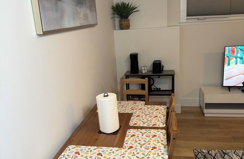 Riverview House | One bedroom apartment in Riverview