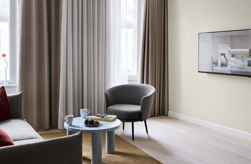 Copenhagen City Centre Apartment | One-Bedroom Apartment for 6 with Open Plan