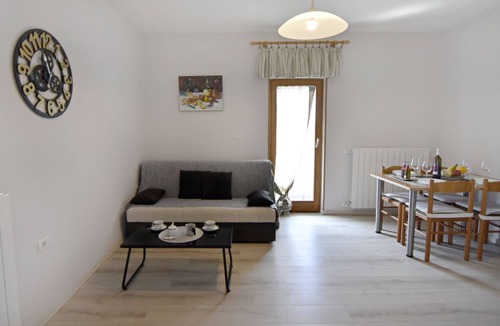 Savudrija Apartment | One bedroom apartment with balcony Bašanija, Umag (A-20522-a)