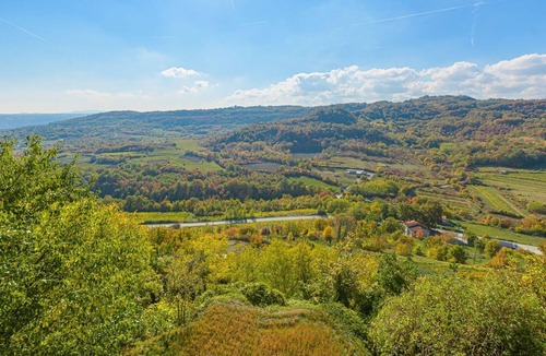 Pican Other | One-bedroom apartment A1 with shared pool in Central Istria