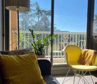 5th Arrondissement Apartment | One Bedroom Apartment Centre Lyon Free Private Parking