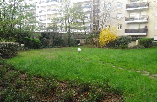 Yves Farge - Le Fleuve Apartment | One-Bedroom Apartment, good standard, quiet with parking