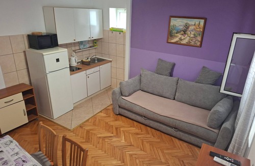 Drvenik Apartment | One bedroom apartment near beach Drvenik Donja vala, Makarska (A-6658-c)
