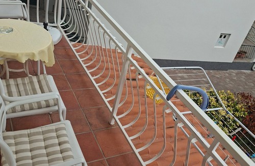 Drvenik Apartment | One bedroom apartment near beach Drvenik Donja vala, Makarska (A-6658-c)