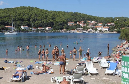 Cove Tri Zala (Zrnovo) Apartment | One bedroom apartment near beach Korčula (A-21885-a)