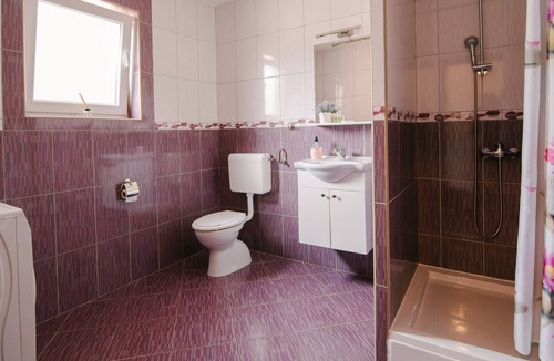 Korenica Apartment | One bedroom apartment with balcony Vranovača, Plitvice (A-17461-a)