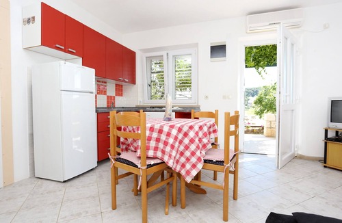 Vela Glavica Apartment | One bedroom apartment with terrace and sea view Lumbarda, Korčula (A-4429-b)