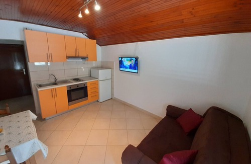 Lumbarda Apartment | One bedroom apartment near beach Lumbarda, Korčula (A-9236-b)