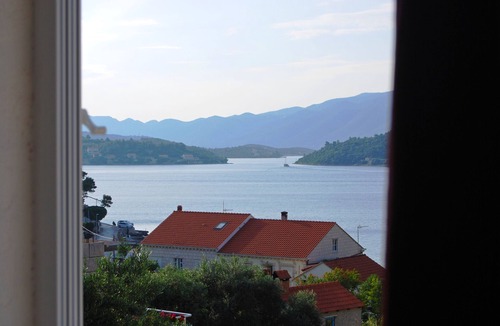 Vela Glavica Apartment | One bedroom apartment with balcony and sea view Lumbarda, Korčula (A-12839-a)