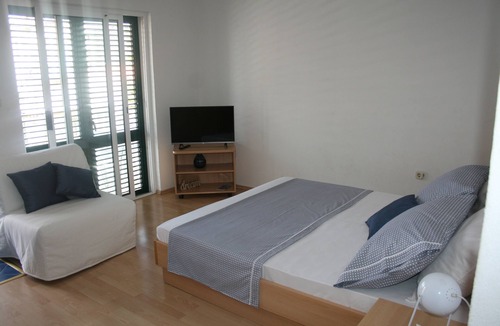 Donja luka Apartment | One bedroom apartment with balcony and sea view Makarska (A-19525-a)