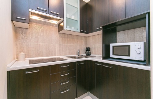 Istok Apartment | One bedroom apartment with balcony Makarska (A-19637-a)