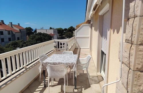 Istok Apartment | One bedroom apartment with balcony Makarska (A-20727-c)
