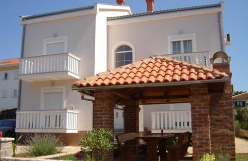 Malinska Apartment | One bedroom apartment with balcony Malinska, Krk (A-23054-c)