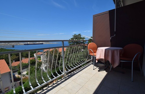Omisalj Apartment | One bedroom apartment with terrace and sea view Omišalj, Krk (A-20472-a)