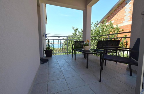 Omisalj Apartment | One bedroom apartment with terrace and sea view Omišalj, Krk (A-20472-b)