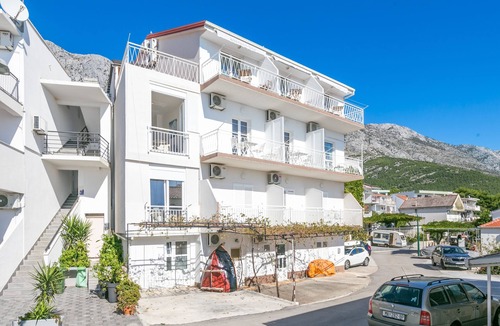 Blato Apartment | One bedroom apartment with terrace Živogošće - Blato, Makarska (A-22253-b)