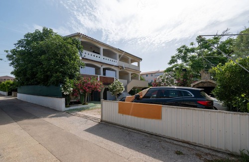 Povljana Apartment | One bedroom apartment with terrace Povljana, Pag (A-227-b)