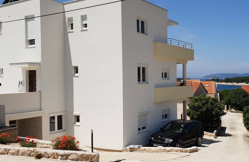 Primosten Burnji Apartment | One bedroom apartment with terrace Bilo, Primošten (A-14601-d)