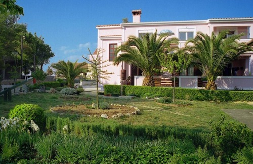 Privlaka Apartment | One bedroom apartment with balcony and sea view Privlaka, Zadar (A-19393-b)