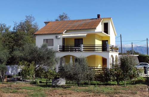 Privlaka Apartment | One bedroom apartment with terrace Privlaka, Zadar (A-667-b)