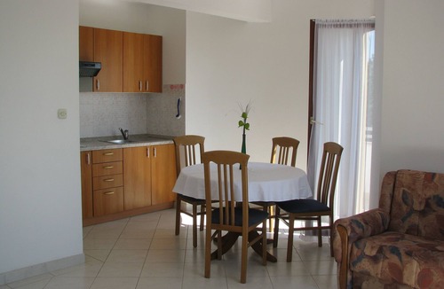 Nin Apartment | One bedroom apartment with balcony Privlaka, Zadar (A-11461-d)