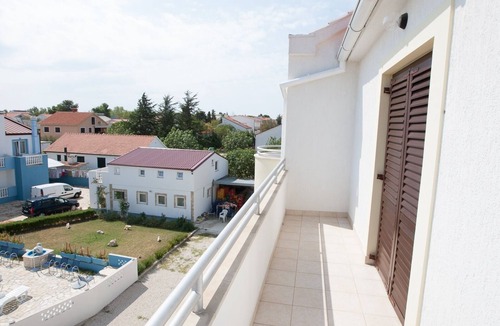 Nin Apartment | One bedroom apartment with balcony Privlaka, Zadar (A-11461-d)