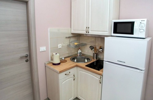 Promajna Apartment | One bedroom apartment with balcony Promajna, Makarska (A-6849-c)