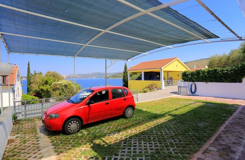 Razanj Apartment | One bedroom apartment near beach Ražanj, Rogoznica (A-10373-a)