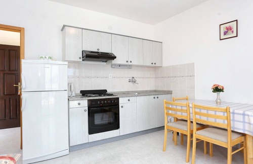 Razanj Apartment | One bedroom apartment near beach Ražanj, Rogoznica (A-10373-b)