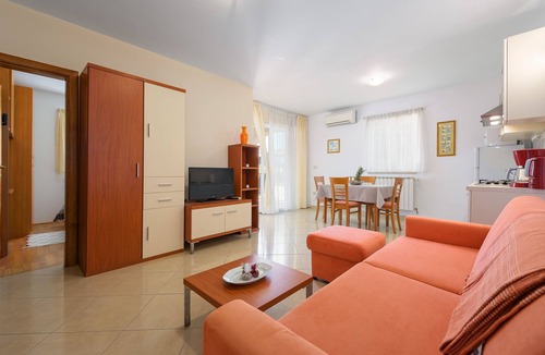 Basanija Apartment | One bedroom apartment with terrace Bašanija (Umag) (A-3402-a)