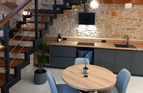 Skradin Apartment | One bedroom apartment with terrace Skradin, Krka (A-21186-a)