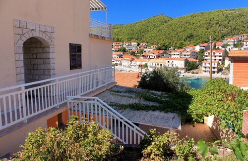 Brna Apartment | One bedroom apartment near beach Brna, Korčula (A-147-e)