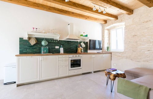 Skrip Apartment | One bedroom apartment with terrace Škrip, Brač (A-23826-b)