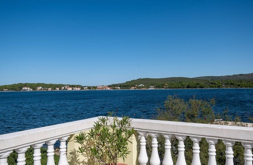 Veli Rat Apartment | One bedroom apartment near beach Veli Rat, Dugi otok (A-438-c)