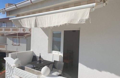 Metajna Apartment | One bedroom apartment with balcony and sea view Metajna, Pag (A-6498-e)