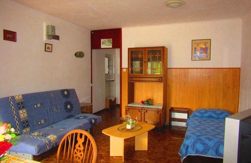 Vintijan Apartment | One-Bedroom Apartment in Pula V
