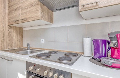 Cancini Apartment | One-Bedroom Apartment Kardumovic No.4 Blue on the Third Floor