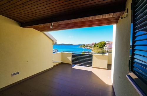 Zaboric Apartment | One bedroom apartment near beach Žaborić, Šibenik (A-958-a)