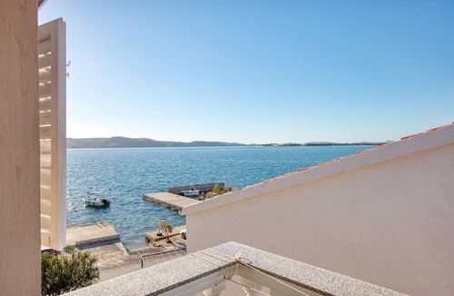 Brodarica Apartment | One bedroom apartment near beach Brodarica, Šibenik (A-4194-a)