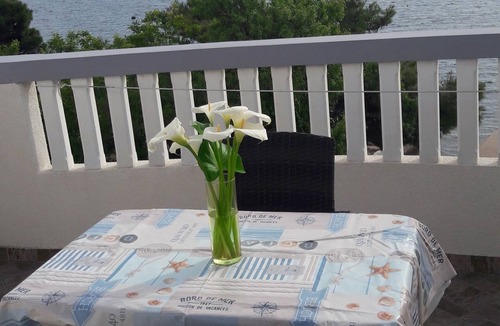 Brodarica Apartment | One bedroom apartment near beach Brodarica, Šibenik (A-4195-c)