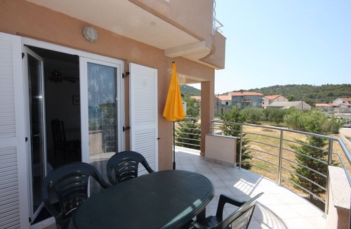 Banj Apartment | One bedroom apartment near beach Banj, Pašman (A-8206-d)