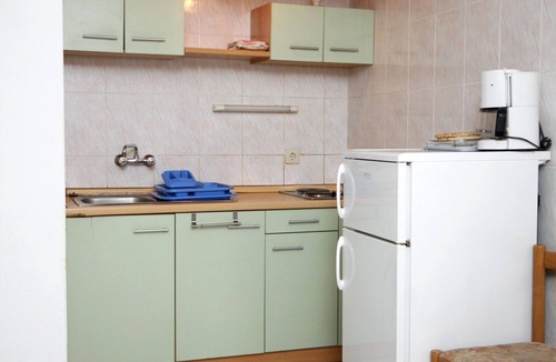 Drvenik Apartment | One bedroom apartment near beach Drvenik Donja vala, Makarska (A-6658-b)