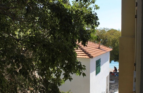 Drvenik Apartment | One bedroom apartment near beach Drvenik Donja vala, Makarska (A-6658-b)