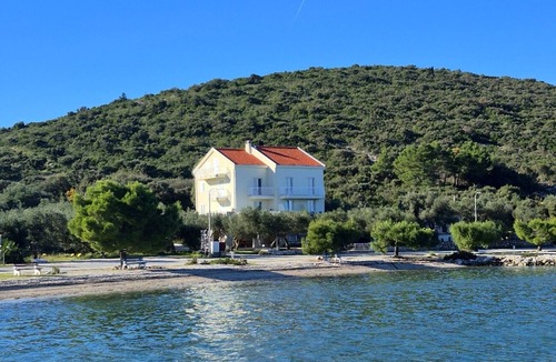 Drace Apartment | One bedroom apartment near beach Drače, Pelješac (A-4529-b)