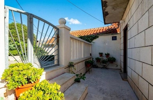 Cove Tri Zala (Zrnovo) Apartment | One bedroom apartment near beach Korčula (A-9000-a)