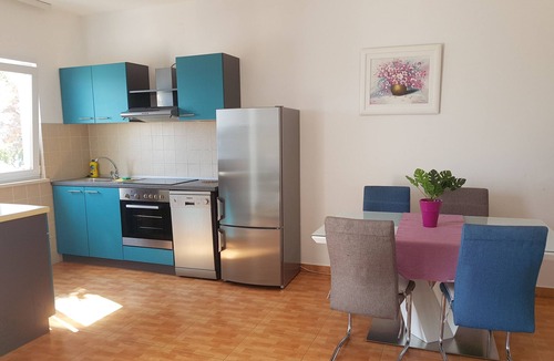 Cove Tri Zala (Zrnovo) Apartment | One bedroom apartment near beach Kučište - Perna, Pelješac (A-4545-c)