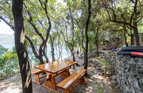 Zrnovo Apartment | One bedroom apartment near beach Tri Žala, Korčula (A-9237-c)
