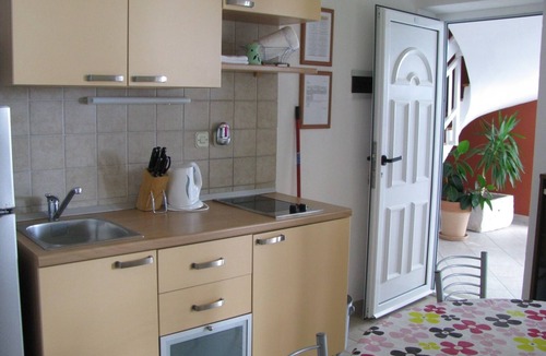 Podaca Apartment | One bedroom apartment near beach Zaostrog, Makarska (A-2625-a)