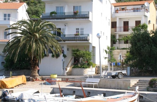 Igrane Apartment | One bedroom apartment near beach Igrane (Makarska) (A-2679-a)